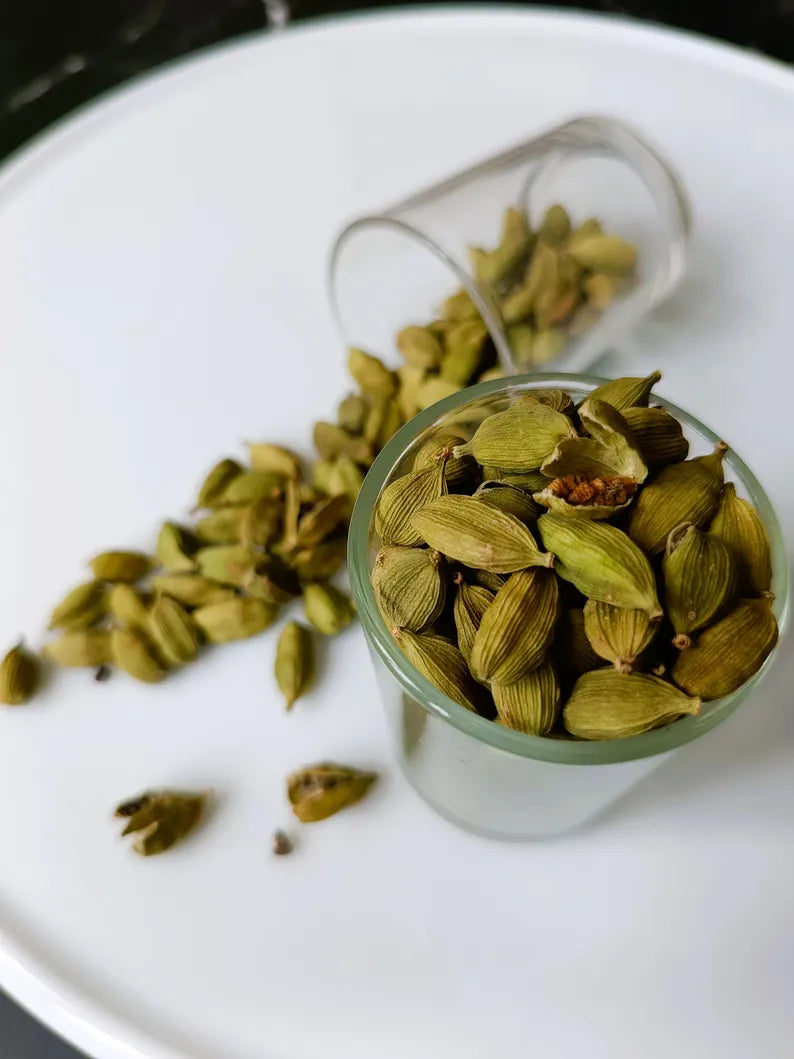 Premium Ceylon Cardamom from Sri Lanka - Authentic Green Cardamom Pods