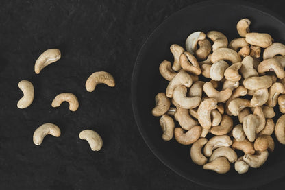 Ceylon Cashew Nuts (Sri Lankan) – W180 Jumbo Whole, Raw, Roasted & Salted